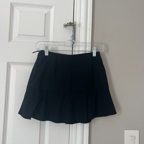 Zara Black Ruffled Mini Skirt - Picture 2 of 4